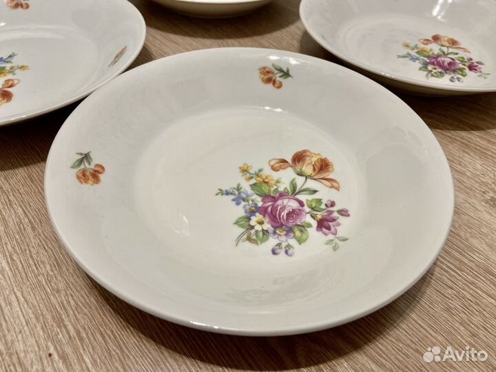 Фарфоровые тарелки kahila