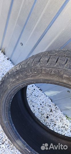 Triangle Snowlink TWT02 225/45 R19 96V