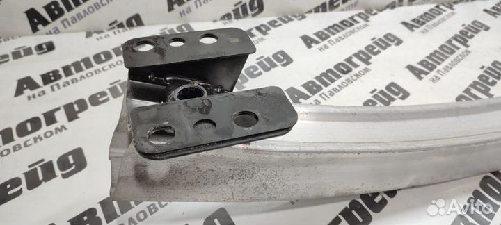 Усилитель бампера задний Audi Q7 4LB BAR