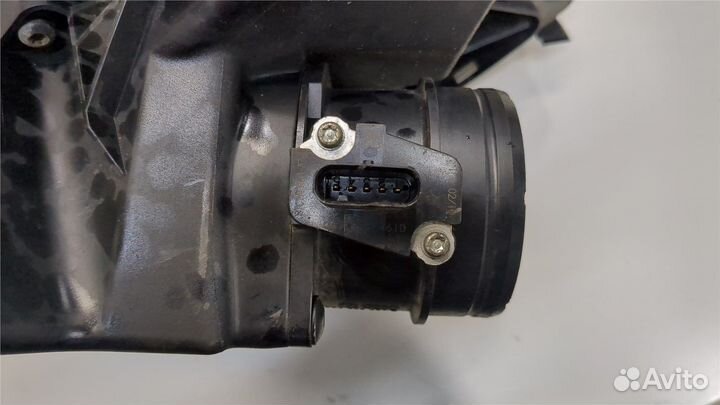 Корпус воздушного фильтра Audi A5, 2010