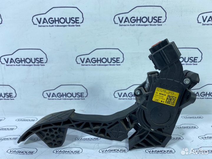 Педаль газа Skoda Rapid 1.6 CWV 2018