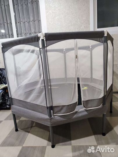 Детский батут с сеткой