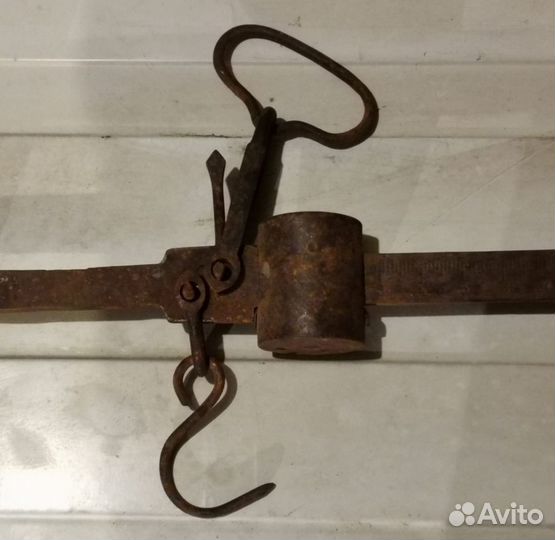 Весы старинные