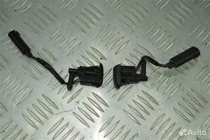 Форсунка стеклоомывателя Bmw Х3 Е83 N52B25 2007