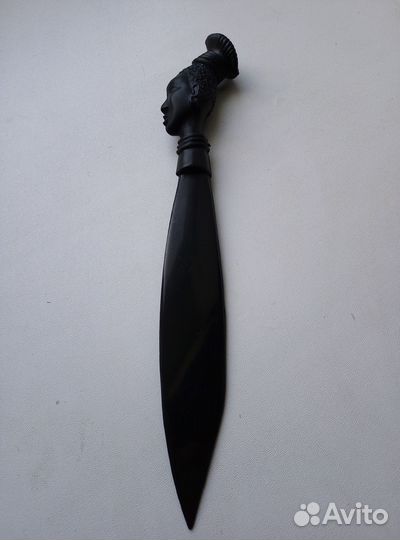 Нож для резки бумаги