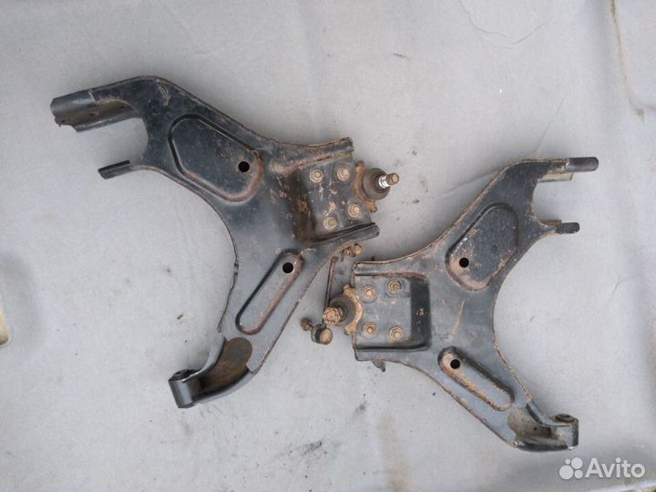 Рычаг передний нижний Great Wall Hover 2005-2010