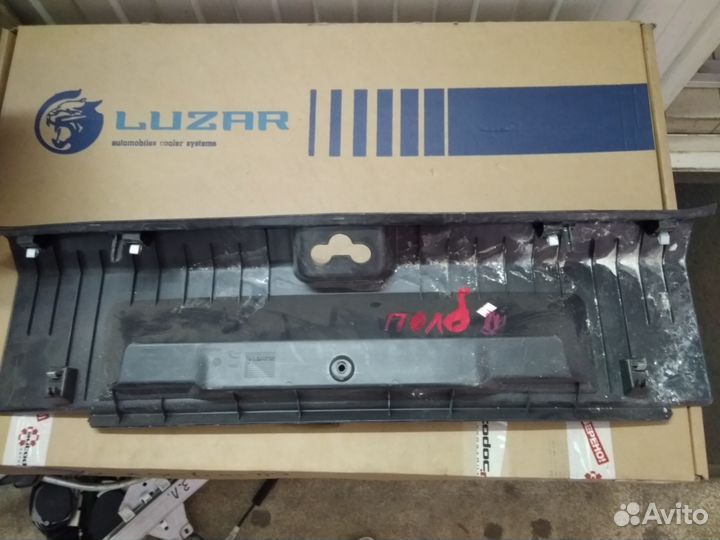 Панель багажника VW Volkswagen Polo