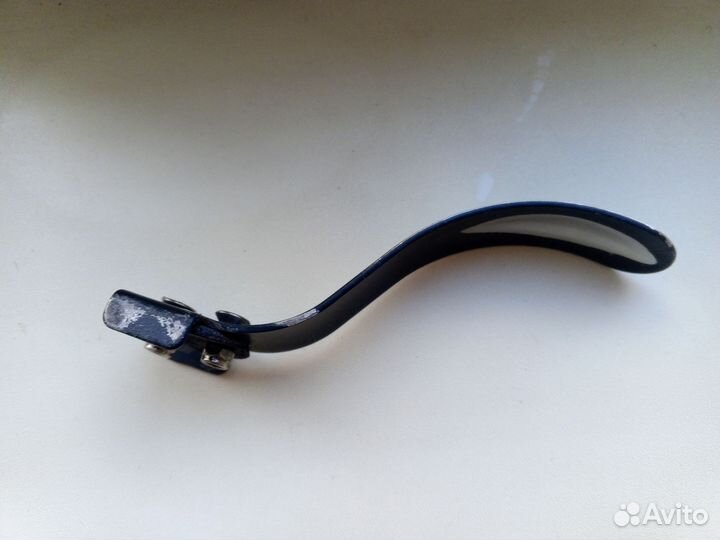 Тормоз для трюкового самоката