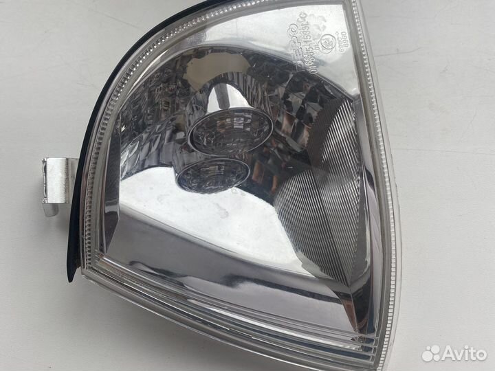 Указатель поворота шкода