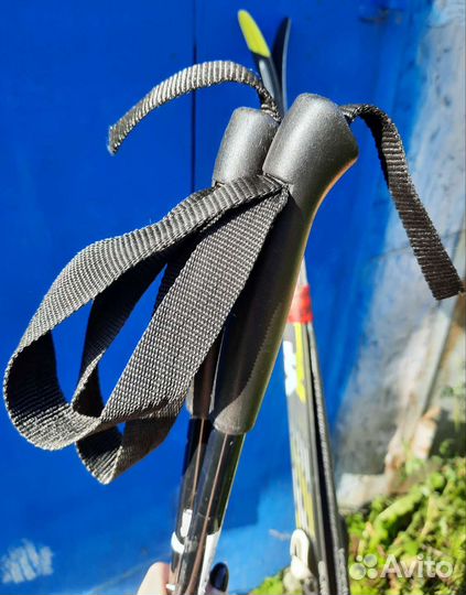 Лыжи и лыжные палки детские