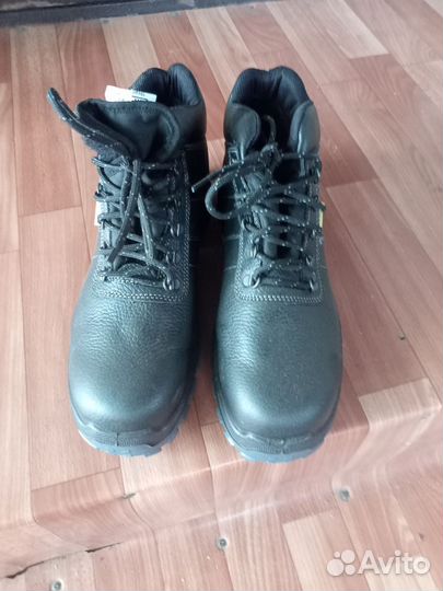 Ботинки рабочие зимние 42размер