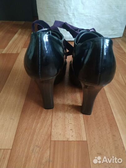 Туфли женские 39 размер