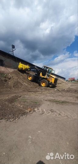 Фронтальный погрузчик Molot ZL30, 2019