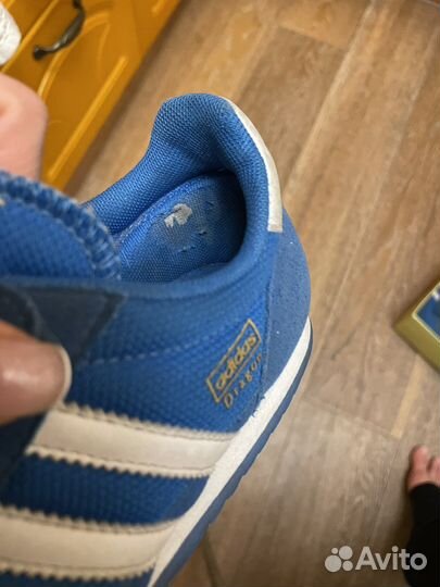Кроссовки adidas