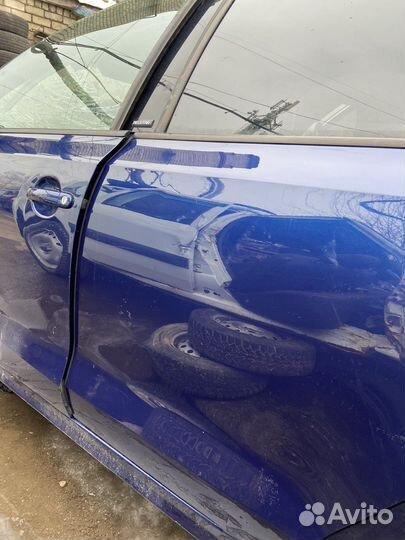 Дверь задняя левая Volkswagen jetta 6