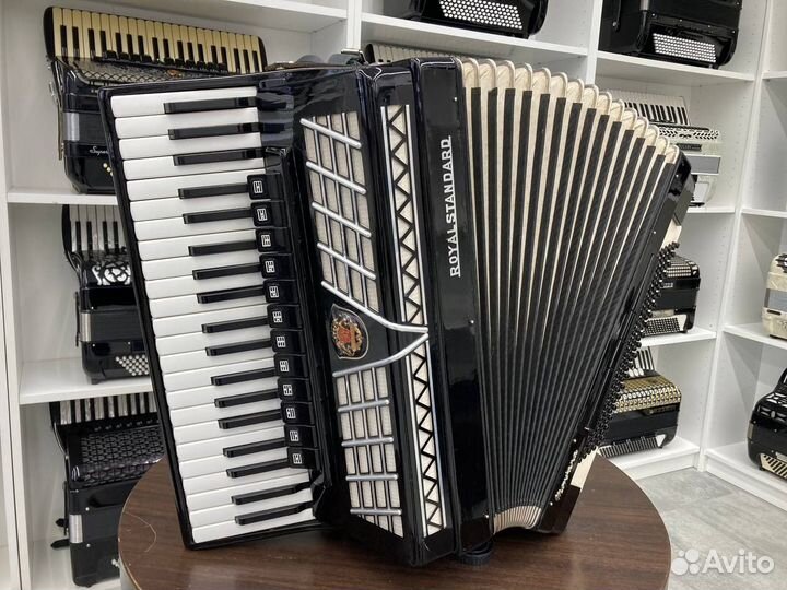 Аккордеон RoyalStandard Montana