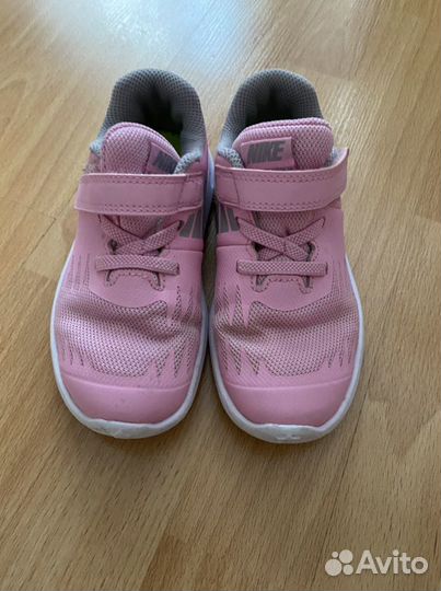 Кроссовки Nike