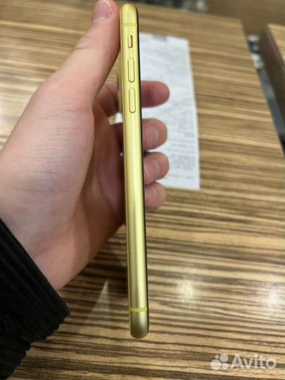 iPhone 11, 256 ГБ
