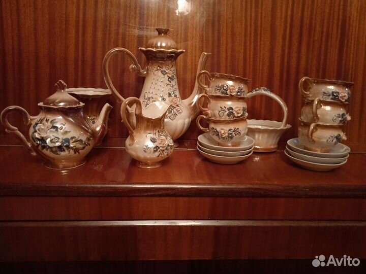 Чайный сервиз 6 персон коричневый с розами