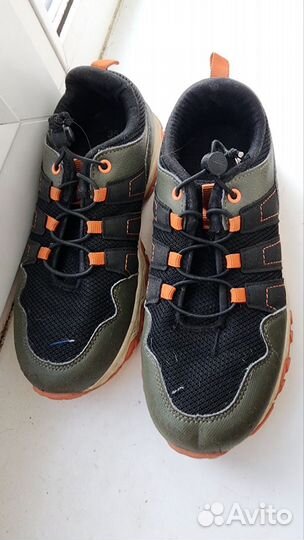 Кроссовки детские 35р