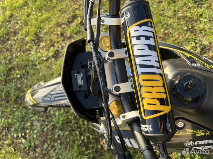 Кроссовый мотоцикл питбайк