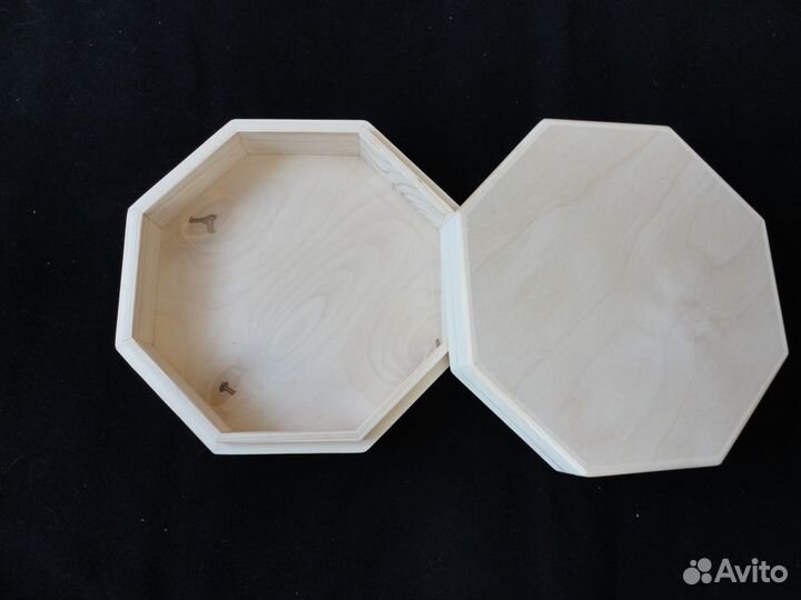 Шкатулка восьмигранная