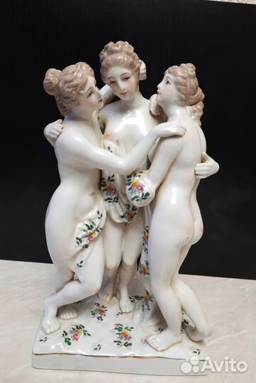 Интерьерная статуэтка 