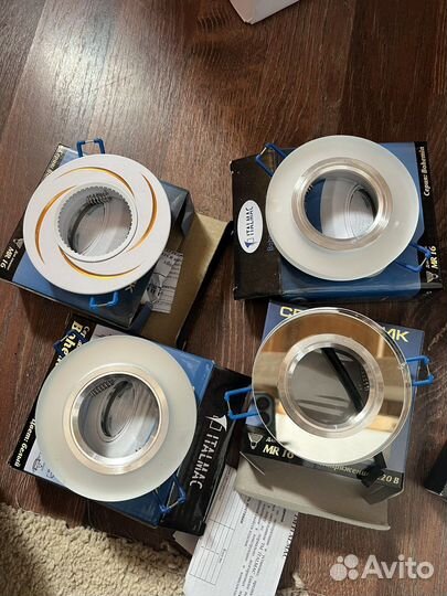 Светильник потолочный встраиваемый