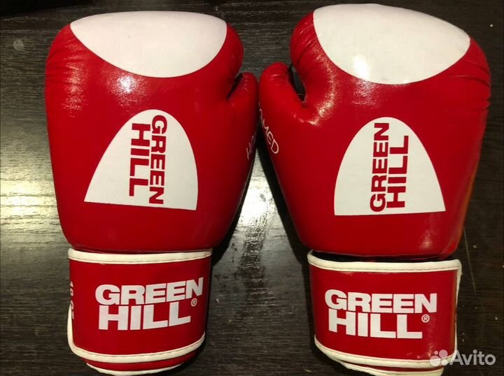Боксерские перчатки 10 oz green hill