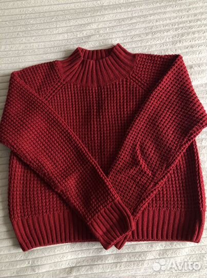 Свитер