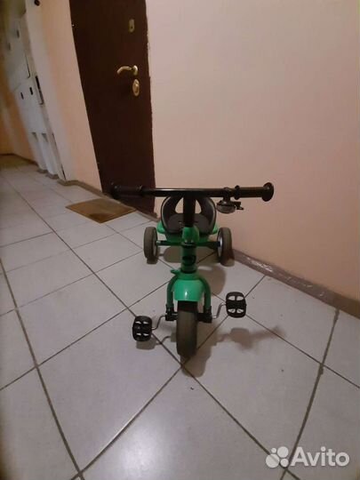 Детский трехколесный велосипед