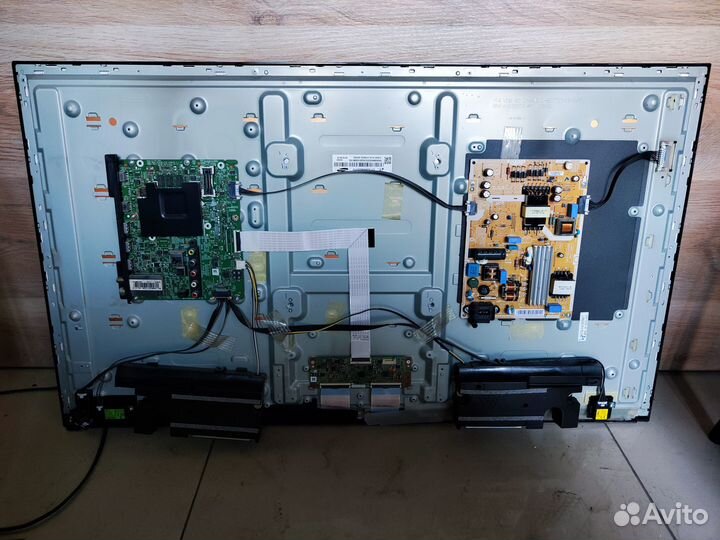 Телевизор Samsung UE40J5500 (Разбор)(По запчастям)