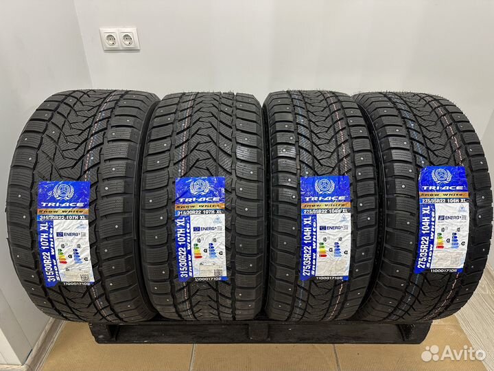 Tri Ace Snow White II Stud 275/35 R22 и 315/30 R22 104H