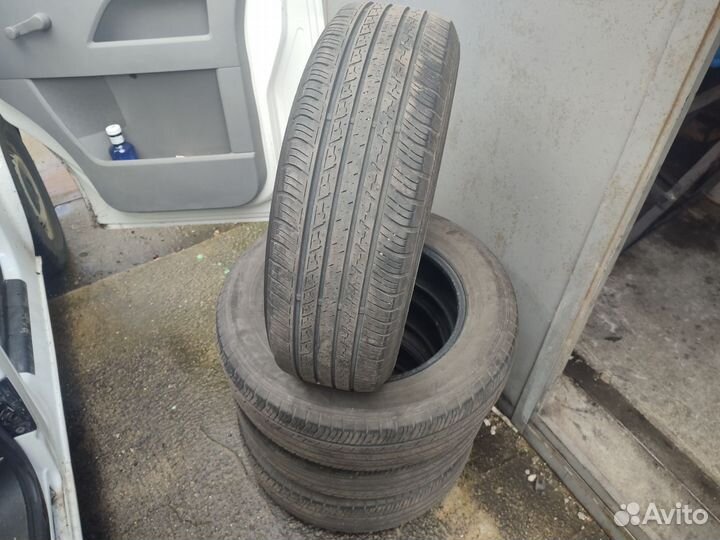 Dunlop Grandtrek ST30 225/65 R17 102H