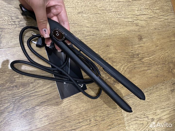 Утюжок для волос Redmond rci-2329