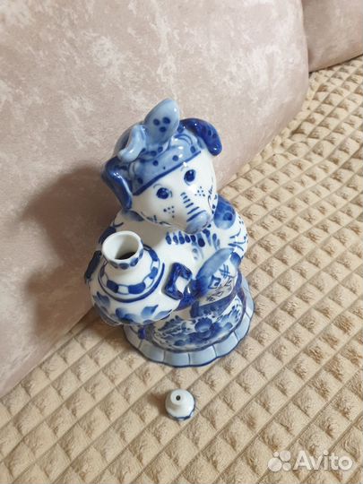 Фарфоровый штоф Хавронья