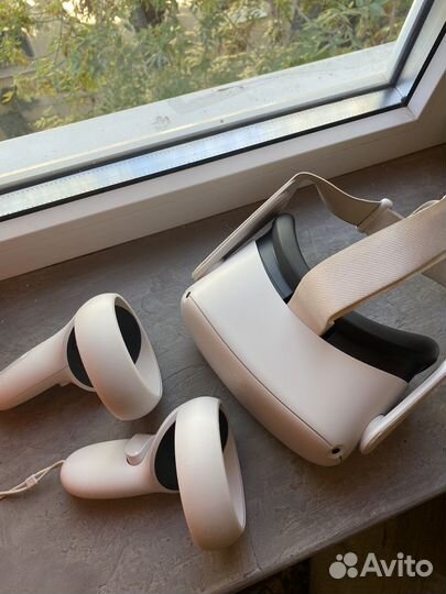 Oculus Очки виртуальной реальности с джойстиками