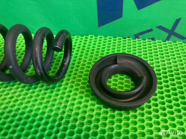 Пружина подвески задняя Bmw X1 E84 N20B20A 2012