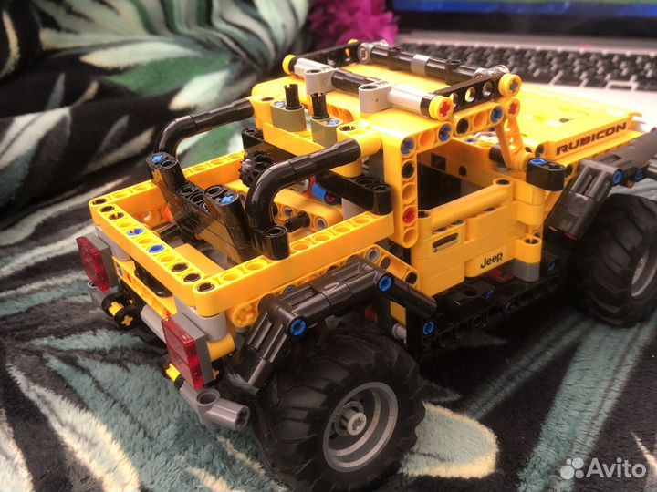Lego Technic Jeep