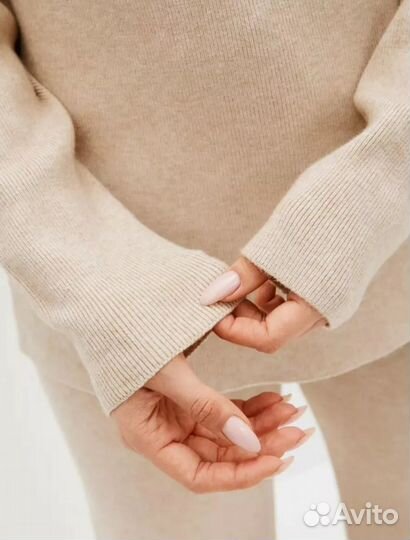 Брючный костюм вязаный