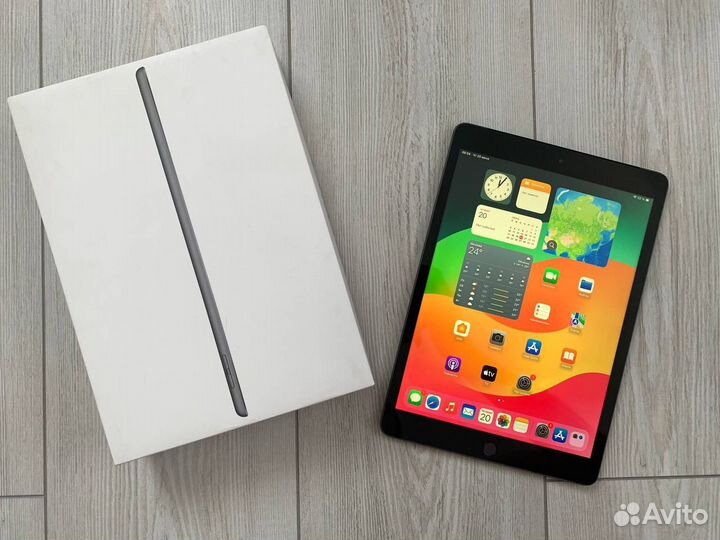Apple iPad 2020(8 поколение) 32Gb Sim Wi-Fi