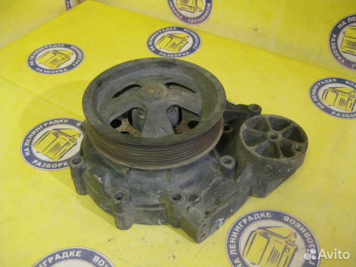 Насос охлаждающей жидкости (помпа) 1787120 scania