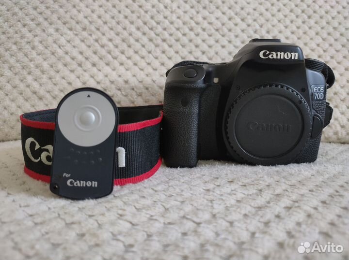 Фотоаппарат Canon EOS 70D EF-S 18-135 1:3,5-5,6 IS