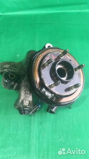 Цапфа зад левая Cadillac STS 4.6л 2004-2009