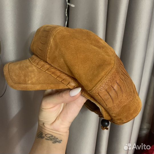 Кепки женские утепленные