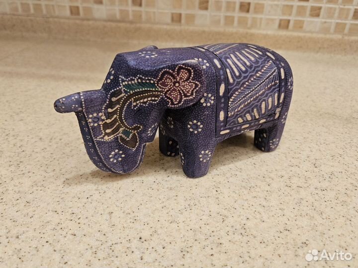 Статуэтка слон