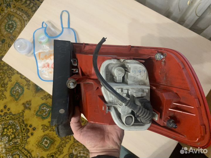 Задний фонарь правый audi a6 c6 avant 4f9945096h