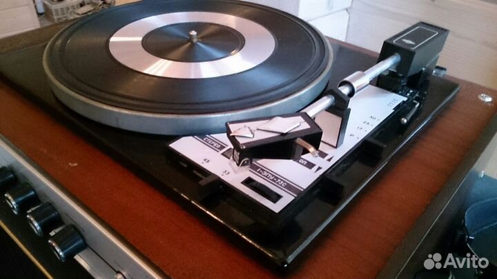 Проигрыватели винила СССР Аккорд, Вега002, Арктур