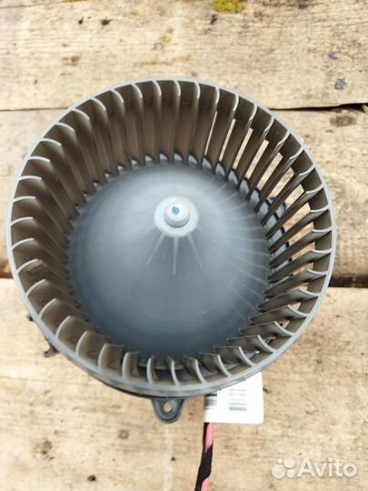 Вентилятор отопителя салона GM Cruze