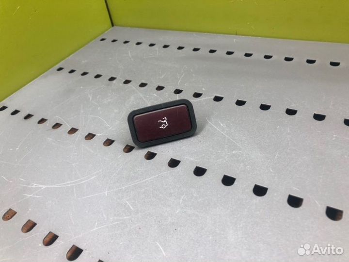 Кнопка открывания багажника Mercedes-Benz S-Class